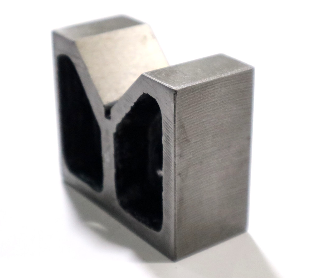 V-BLOCK, 3" x 2-3/8" x 1-5/16", 90° V ANGLE E376