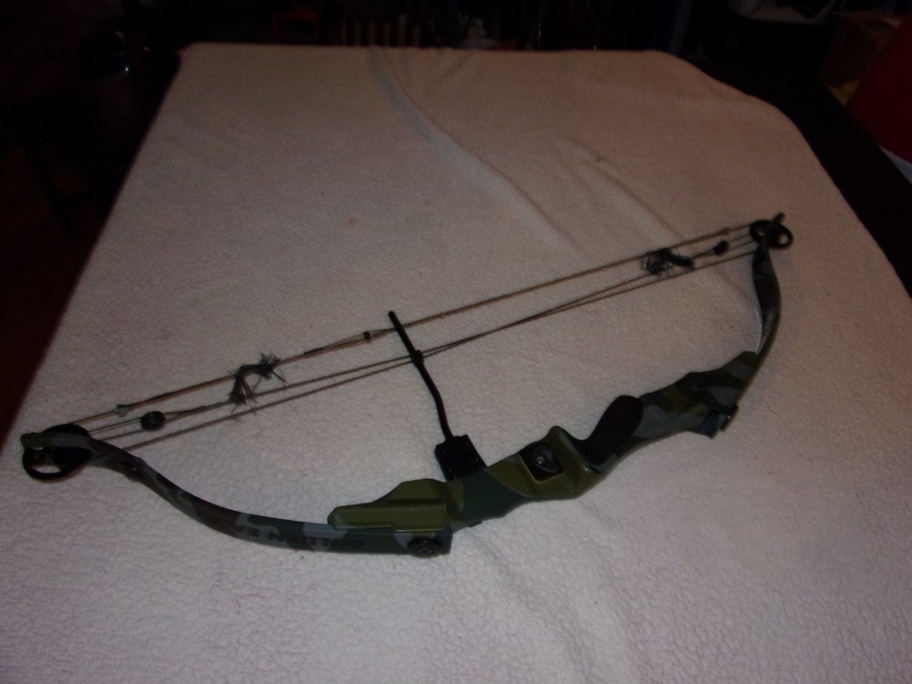 Golden Eagle Super Hawk Compound Bow