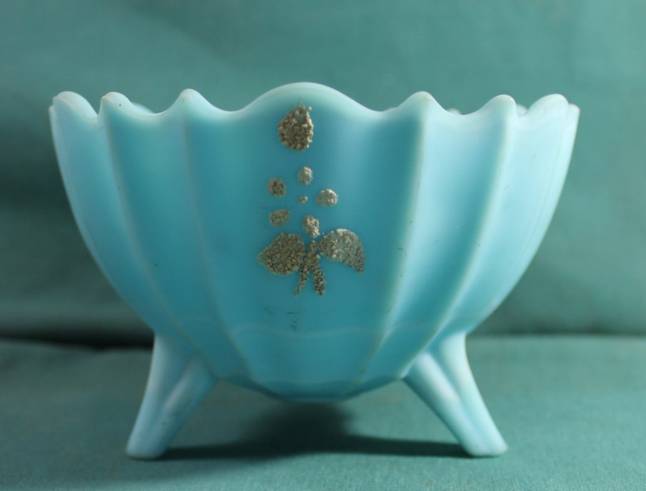 WESTMORELAND  #1914-1 BLUE SATIN  FTD BOWL