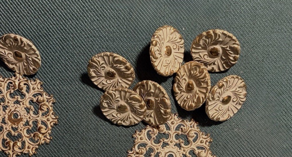 Vintage Provincial Hollywood Regency Floral Drawer Cabinet Pull Knobs/Backs (16)