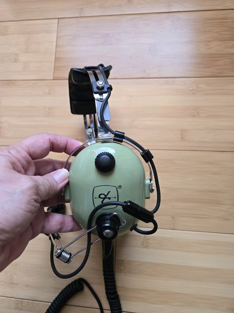 David Clark H10-36 Headset With Attached Mic Not Tested