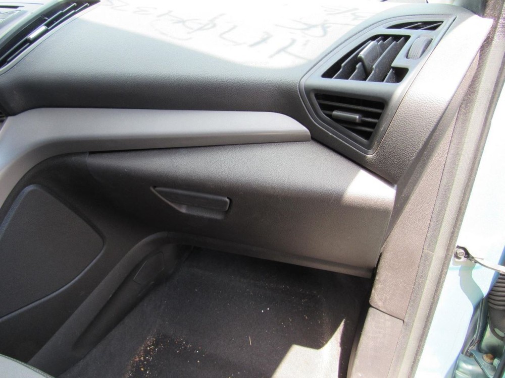 ESCAPE    2013 Glove Box 1055450