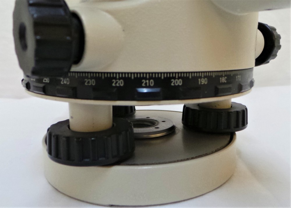 NIKON AC-2s AUTOMATIC LEVEL-360 Degree Surveying Instrument.