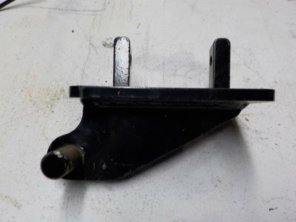 CAT, Caterpillar Upright As (As Shown) Hinge Support.