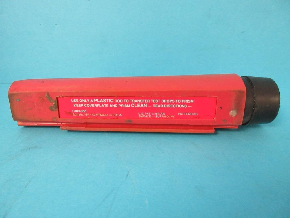 LEICA TEMPERATURE COMPENSATED HAND-HELD REFRACTOMETER 10431 USED