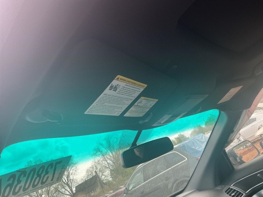 EXPLORER 2017 Glove Box 5028918