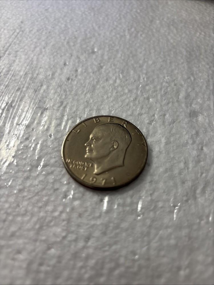 1971 D EISENHOWER DOLLAR COIN Circulated