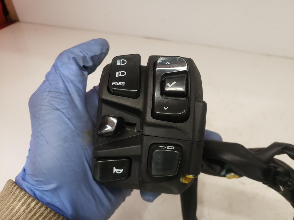 YAMAHA X-MAX 300 2024 LEFT SIDE SWITCH GEAR