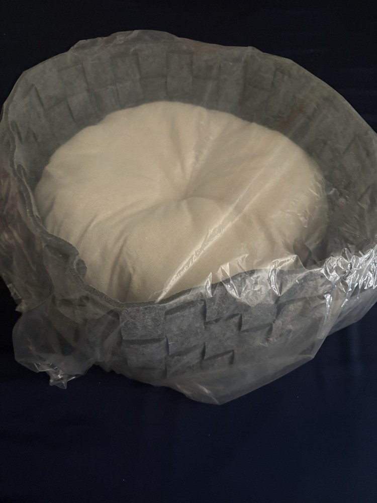Thaynards Cat Or Small Dog Bed