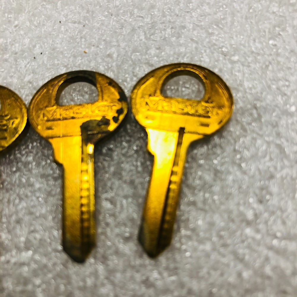 4 Key Blanks For Master Lock 7K Keyway original locksmith replacement