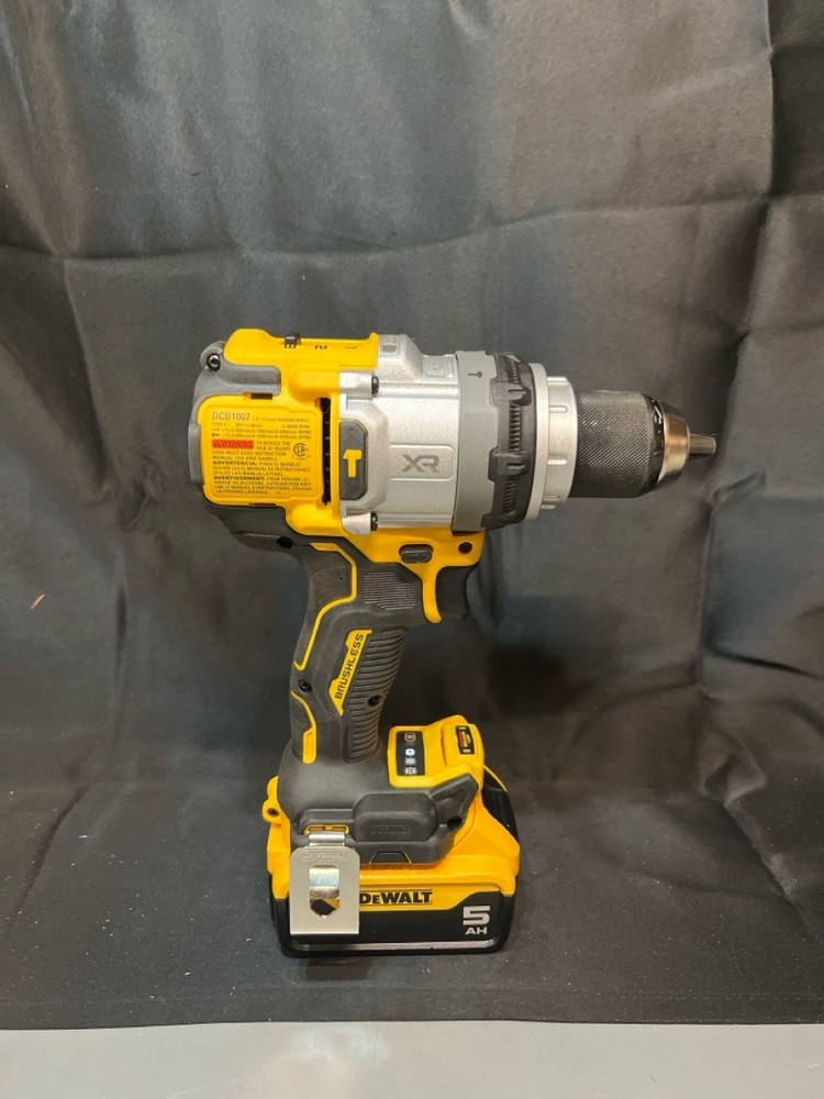 DEWALT HAMMER DRILL MODEL DCD1007 (H83005283)