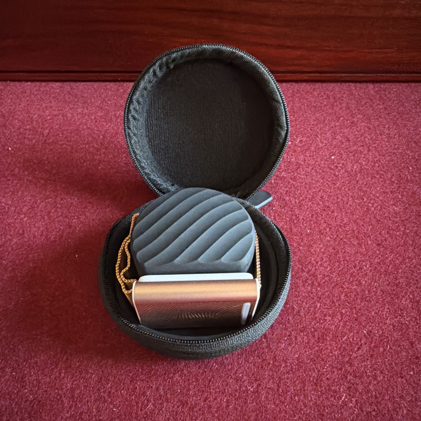 Embr Wave With Travel Case Cooling And Warming Wristband Rose Gold Used