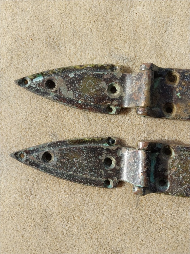 Vintage 3 way rounded brass hinges