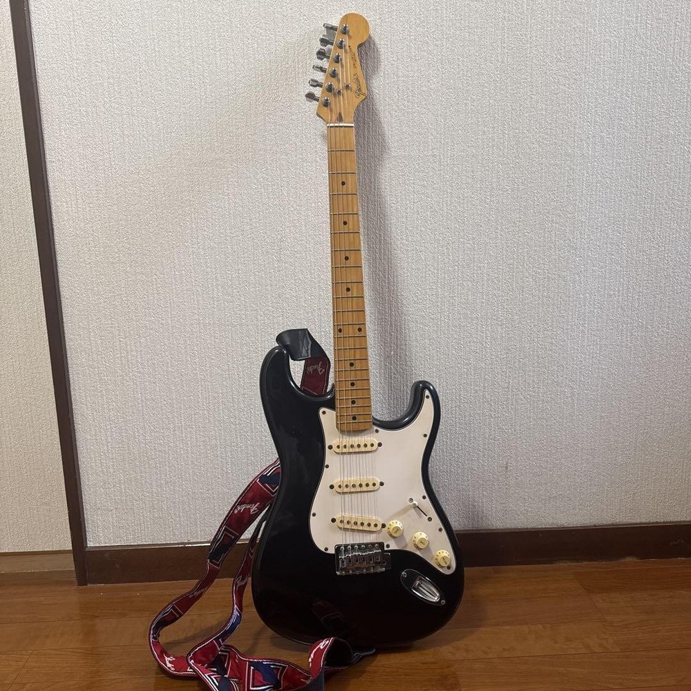 Fender Stratocaster japan Safe Packing!