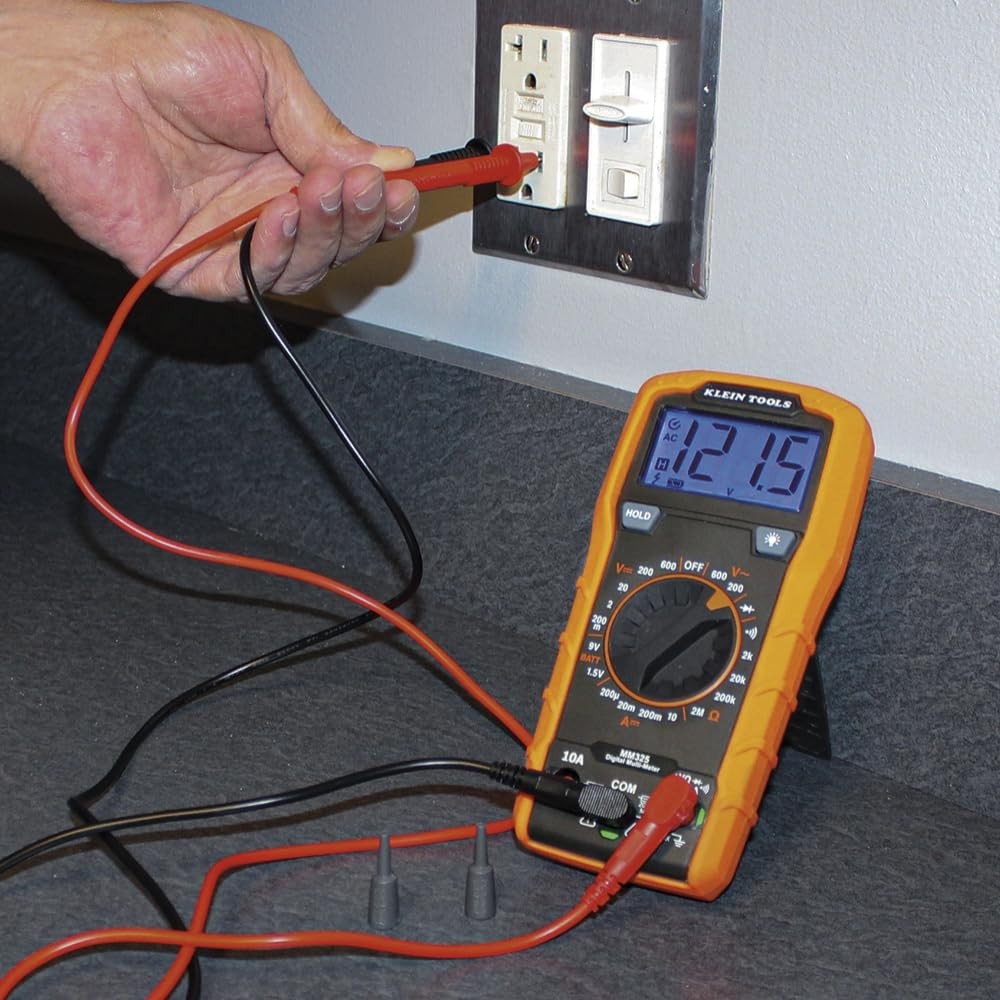 Pro-Grade Digital Multimeter for 600V Voltage Testing & Battery Diagnostics