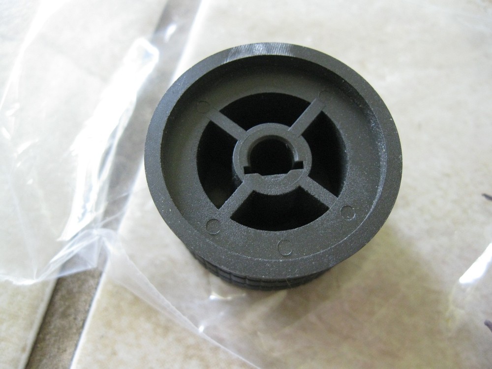 Icom IC-775DSP SUB VFO knob in Very Nice shape