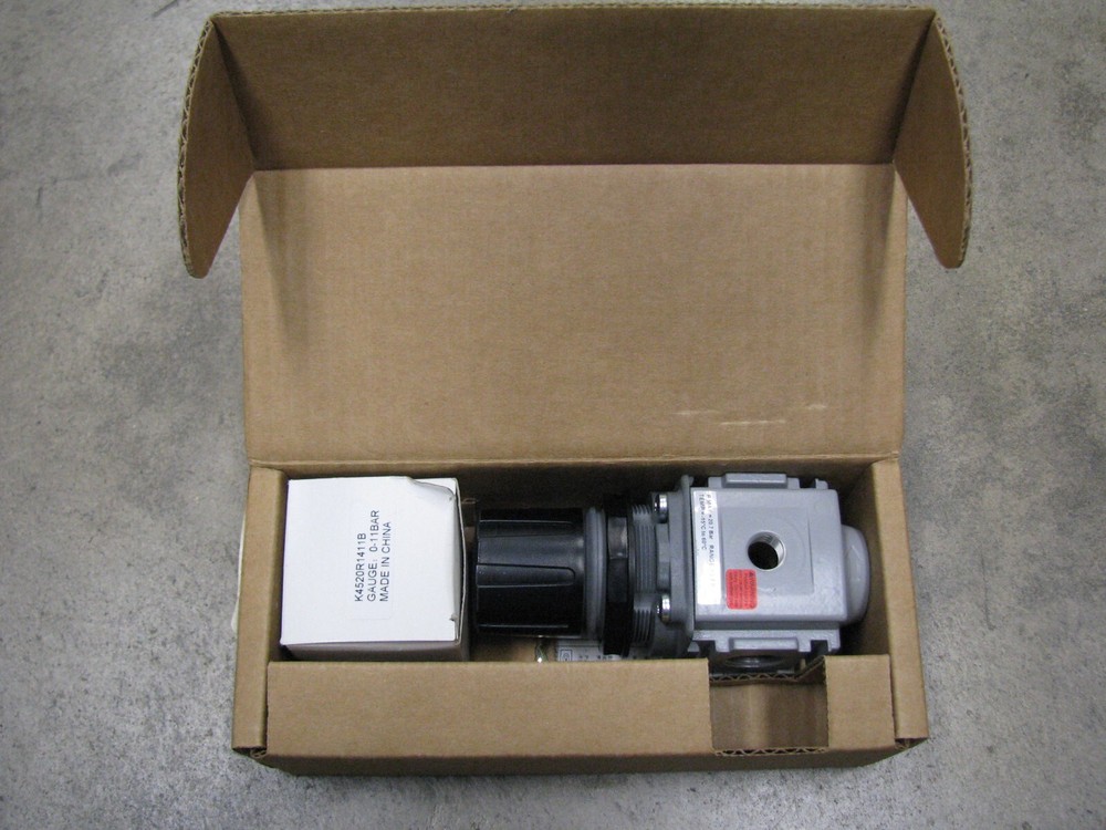 Parker Regulator P32RB14BNGP 1/2" BSPP