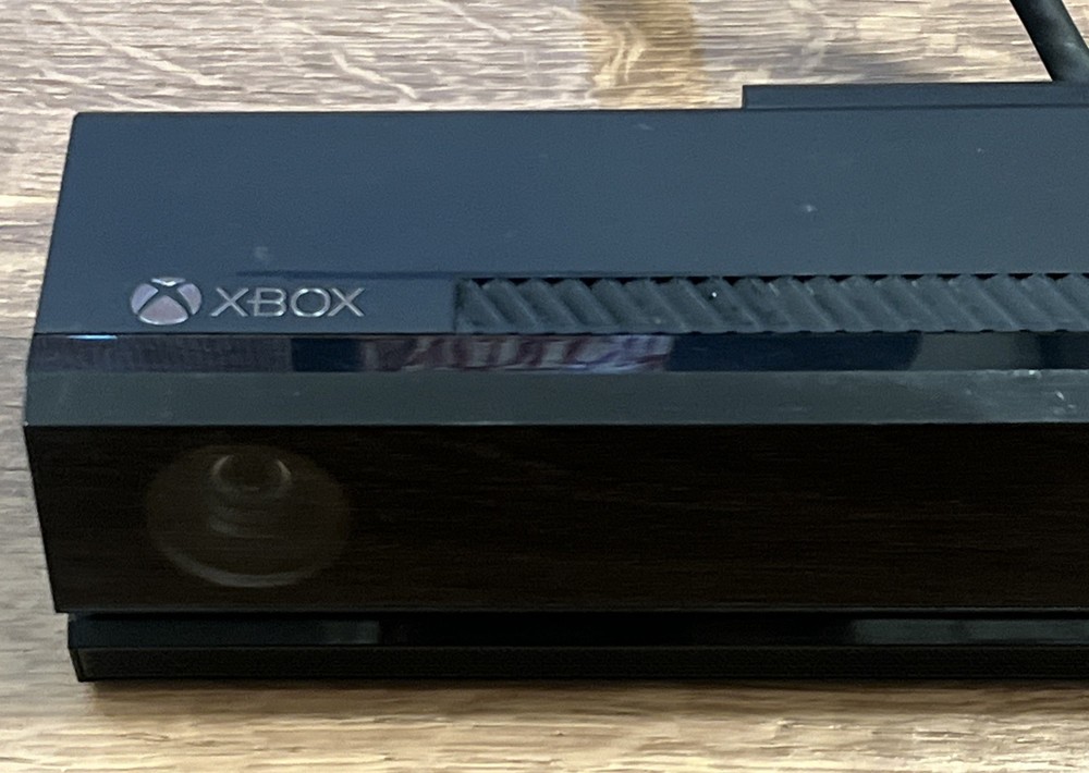 Microsoft Xbox One Kinect Wired Motion Sensor Black Model 1520 OEM
