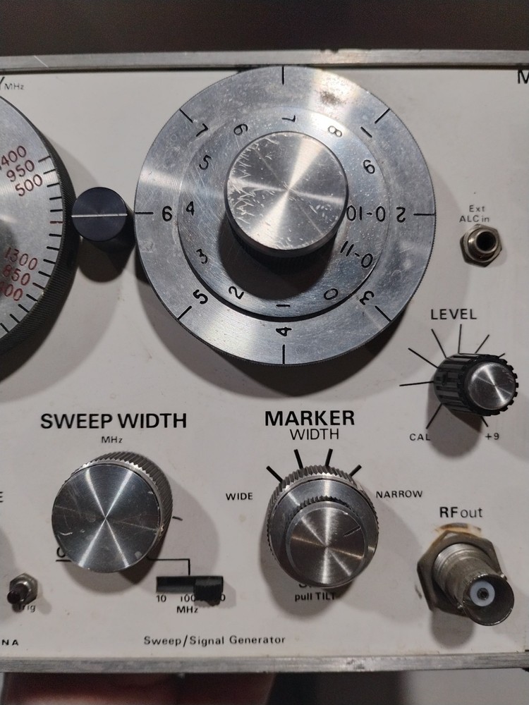Wavetek Model 2001A Turns On Not Tested