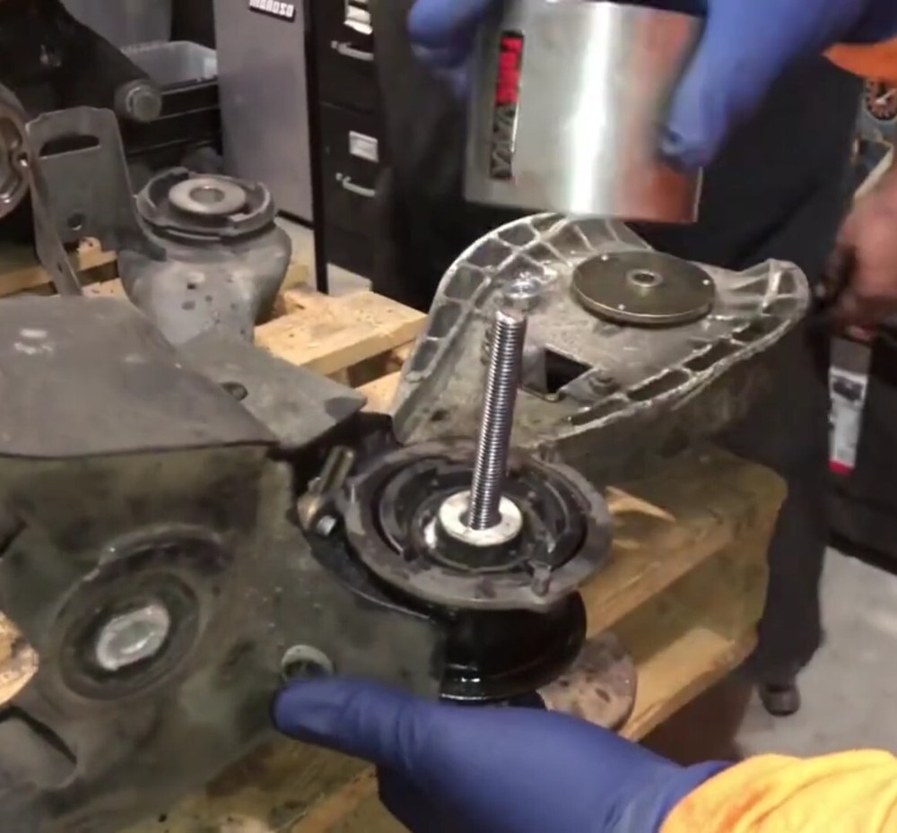 BMW E46 rear subframe & differential bushing puller removal /installation tool
