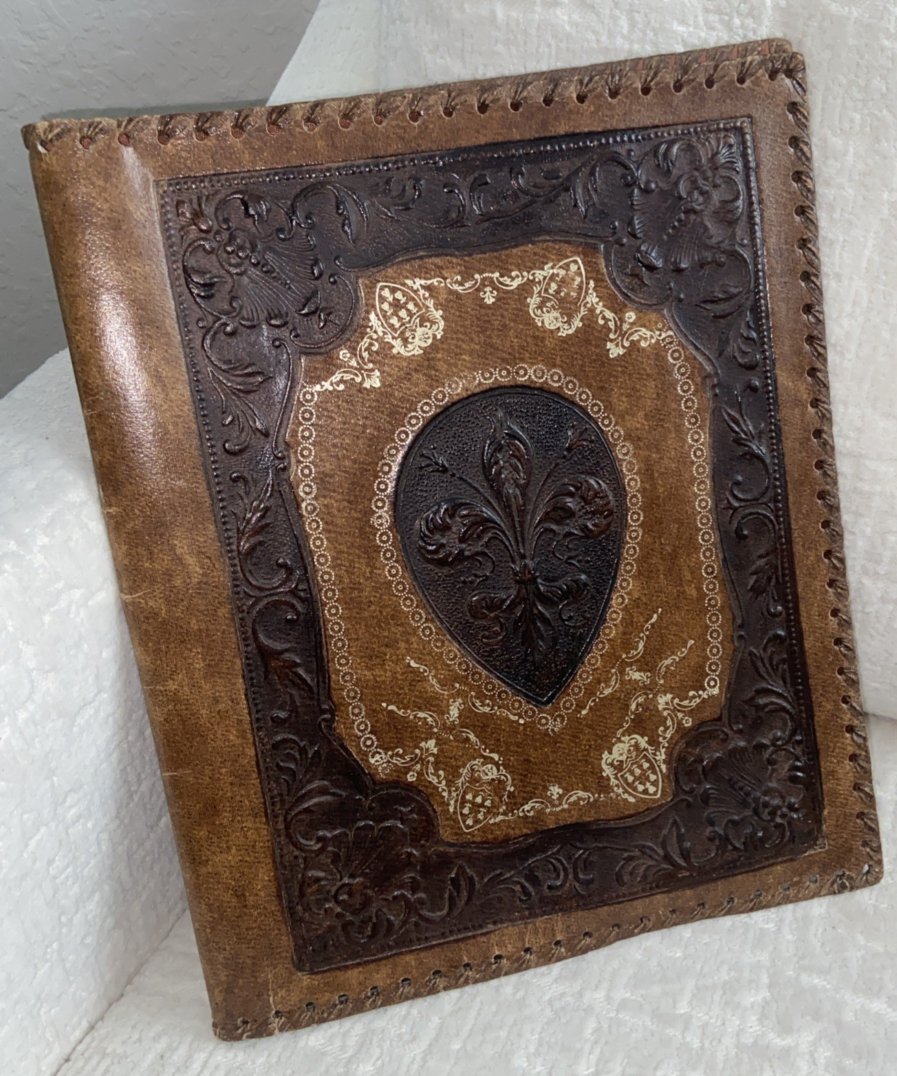 VTG 12" x 10.5" Brown Tan Hand-Tooled Made Italy Embossed Leather Portfolio VGC