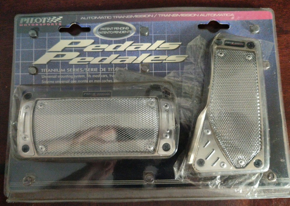 PILOT PM-210 PEDALS TITANIUM SERIES 2 PIECE SILVER