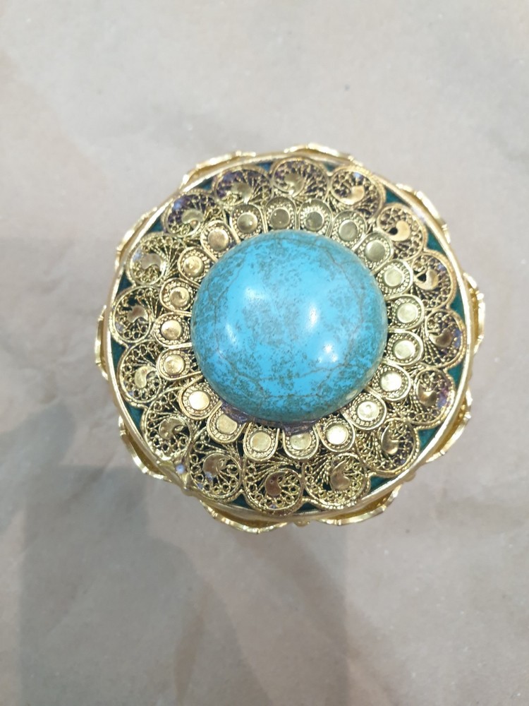 Islamic box with on natural stone