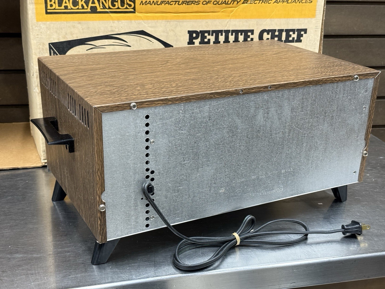 Vintage Black Angus Petite Chef Toaster Oven Broiler Warmer Woodgrain Finish