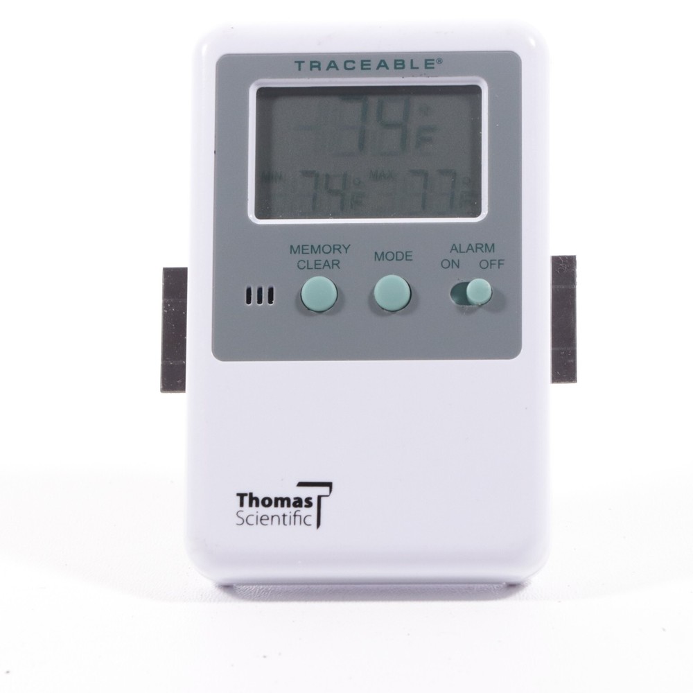 TRACEABLE Digital Thermometer
