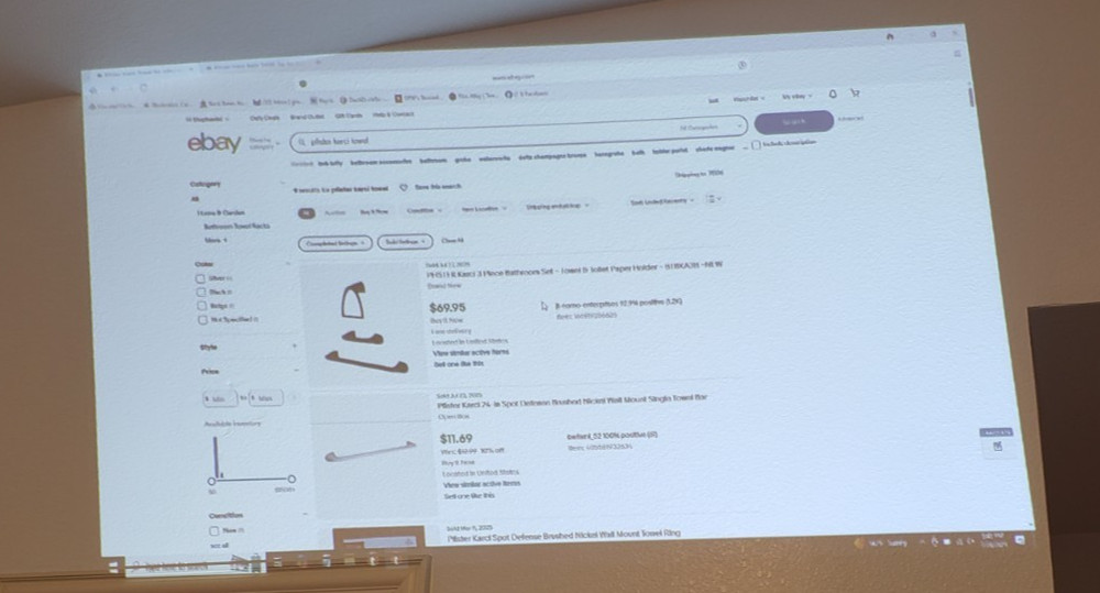 Used CASIO DATA PROJECTOR XJ-S47 With Carry Case Power Cord & Data Cable