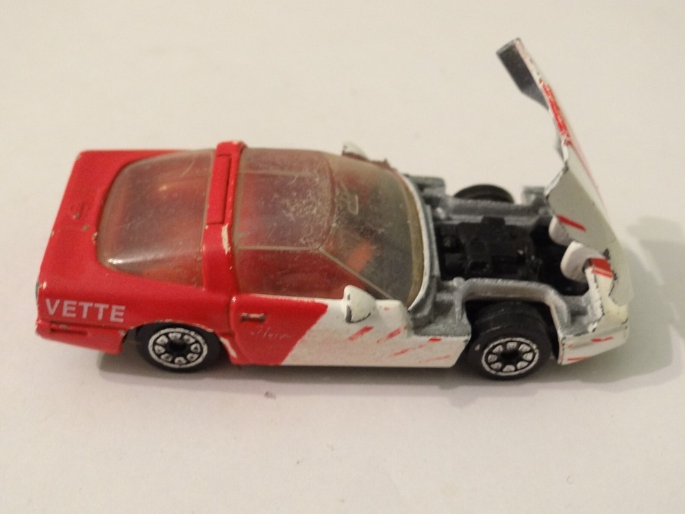 1984 corgi Chevrolet Corvette