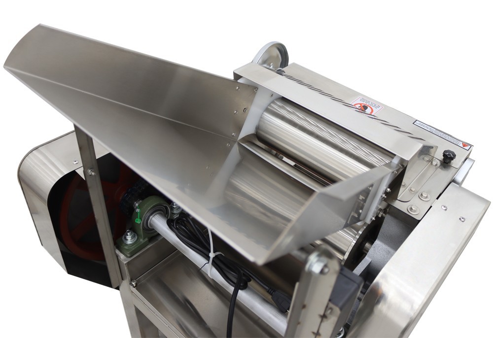 11.8" Commercial High-speed Press Dough Machine 150Kg/h Thickness Adjustable 3HP