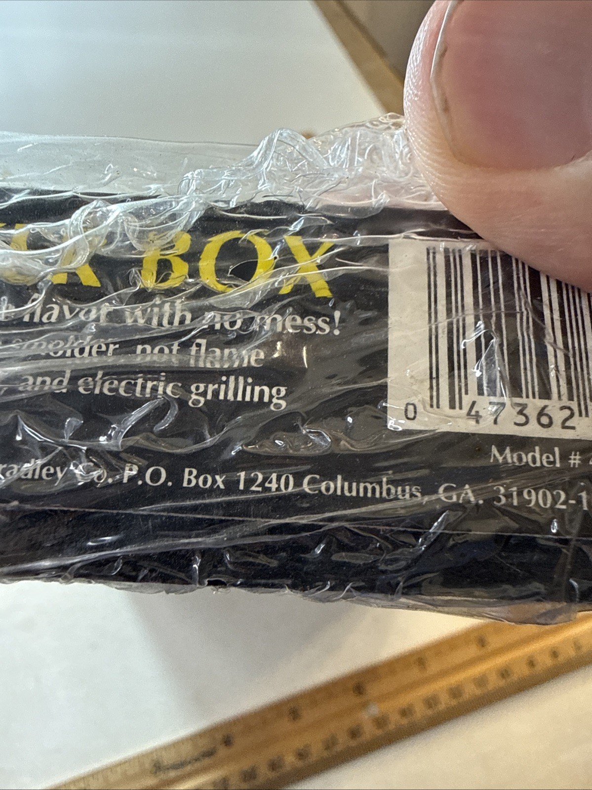 Char-Broil Cast Iron Smoker Box Gas Charcoal Grills wood Chips Flavor electric