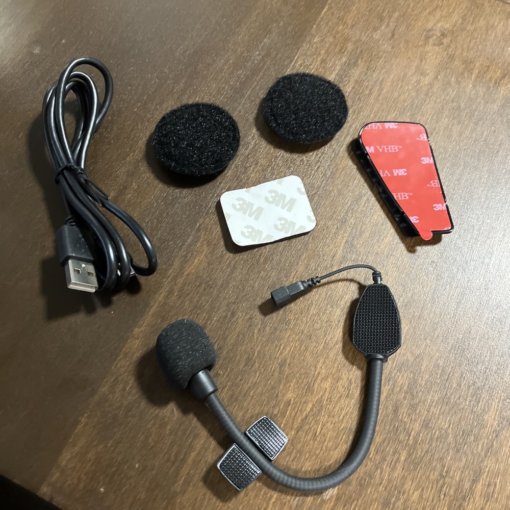 Cardo Freecom 4+ Mic Only W/ Accessories Bluetooth Headset *NO SYSTEM MODULE*