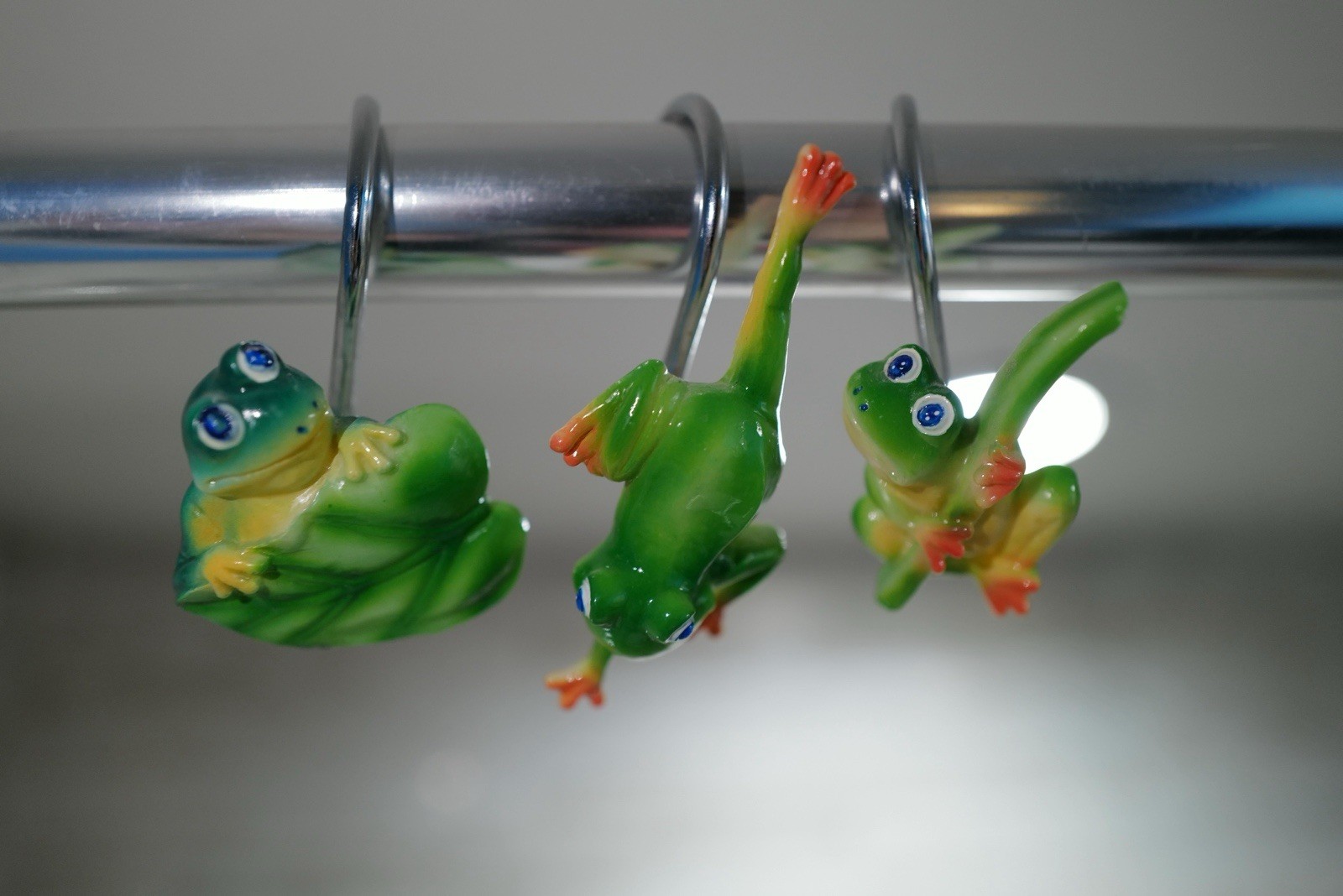 Green Tree Frog Shower Curtain Rod Hooks Lot 12 Pc Lot Bath Decor Climbing Cute