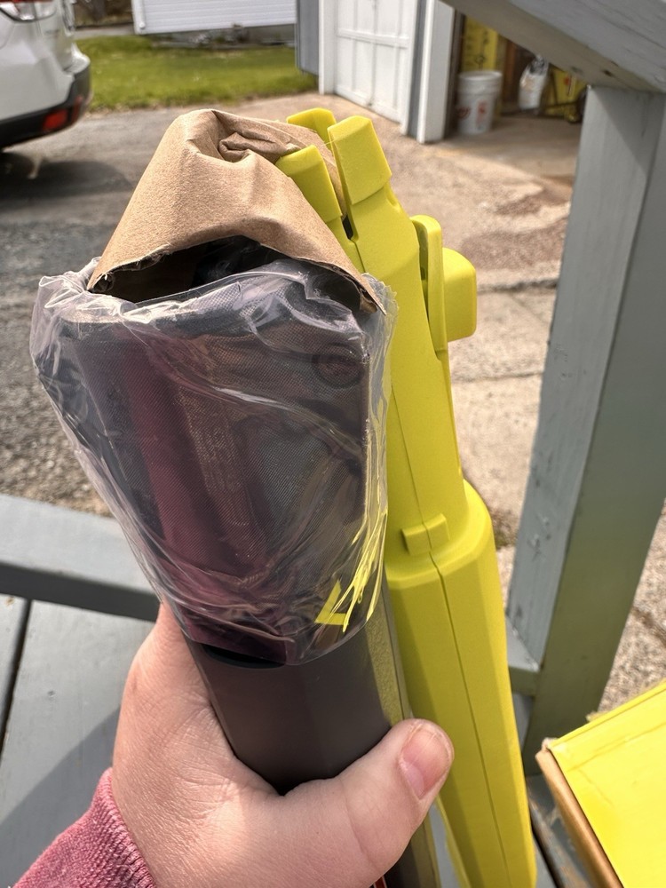 Ryobi One 18v 2-Tool Combo. Includes 10” String Trimmer & 250cfm Blower