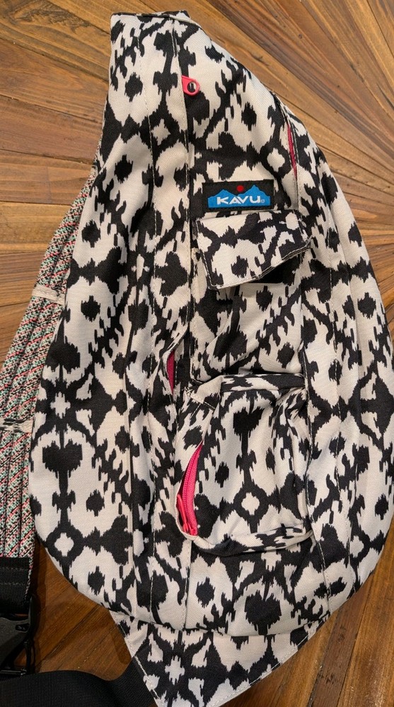 KAVU Patterned Canvas Hiking Daypack Zip Closure Adjustable Strap Black White