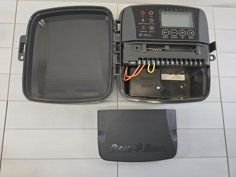 Rainbird ST8i-2.0 8-Zone Smart Irrigation Controller Wi-Fi Timer.