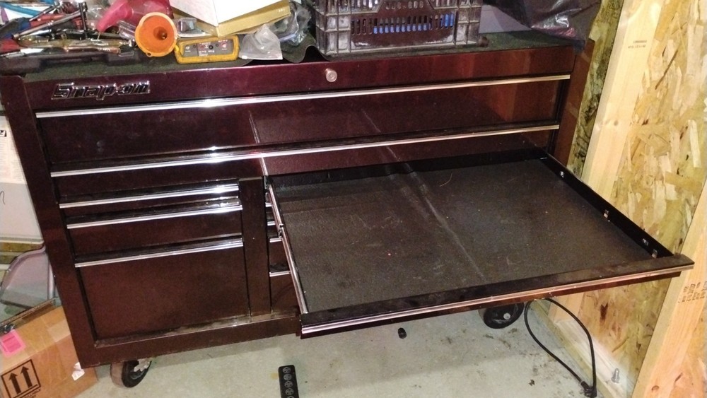 Snap-on Tool Box Model# KRA2422WEH (Configuration : Standard,Paint Code 9895)
