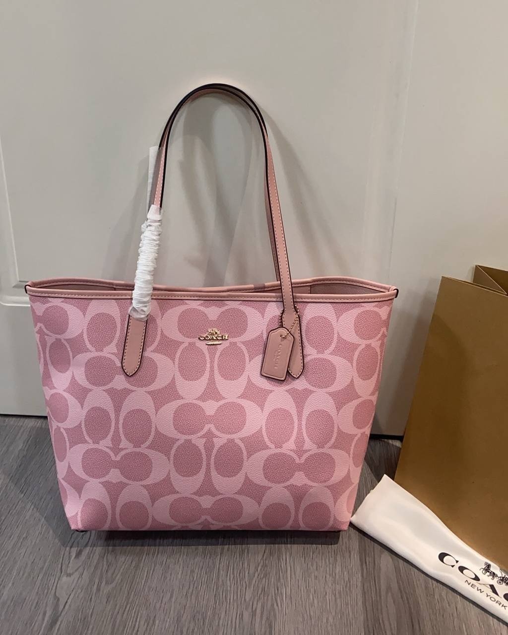 COACH City Tote Bag Signature Canvas Powder Pink CAL49 Outlet NEW