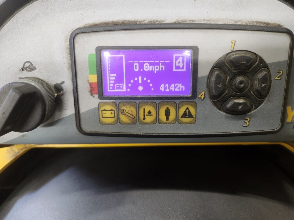 2014 Yale Pallet Jack