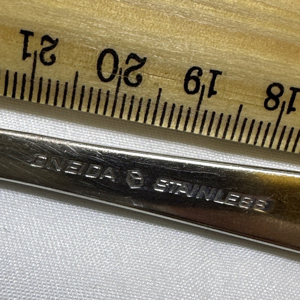 Oneida Will-O-Wisp Slotted Serving Spoon 8 1/2" Original Cube Excellent Shape