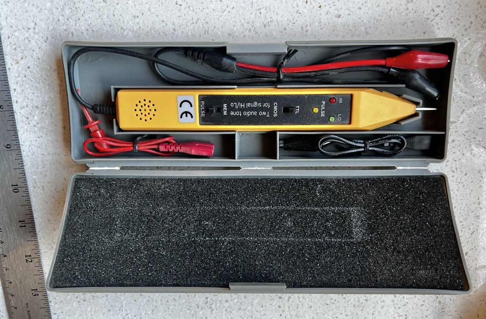K & H  LP-3500 Logic Probe Tool With Case