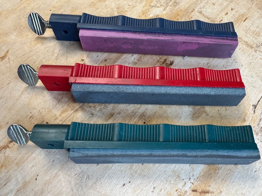 Lansky Deluxe 3-Stone Controlled-Angle Sharpening Kit: complete