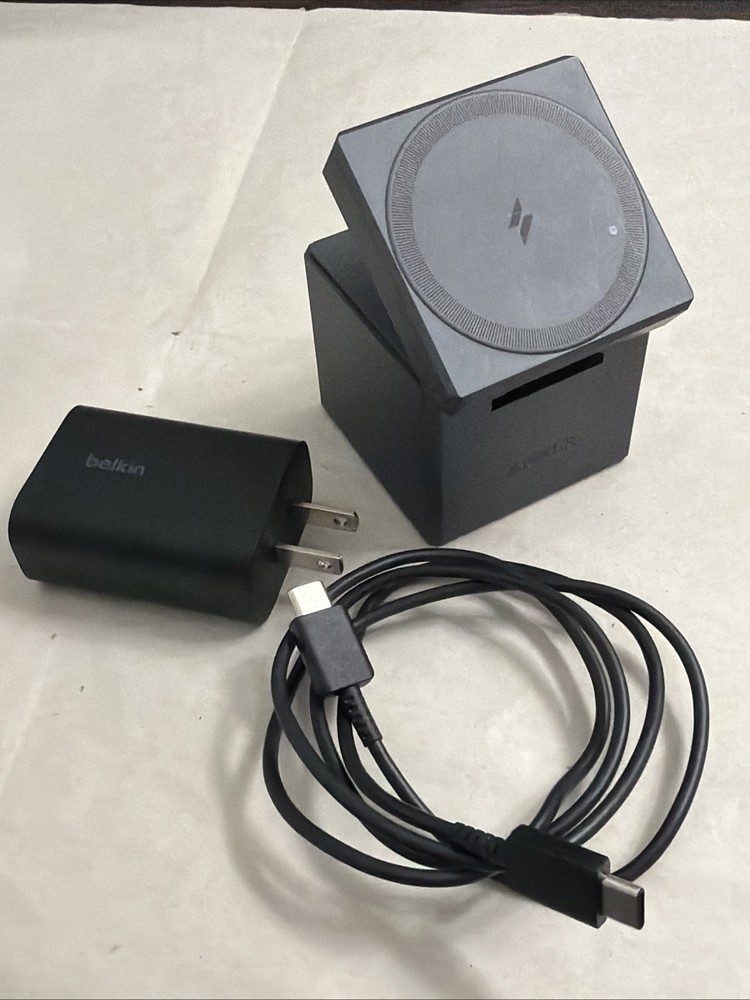 GENUINE Anker 3-in-1 Cube with MagSafe READ* PREOWNED!