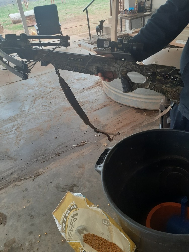 Barnett ghost 360 crossbow with Accessories