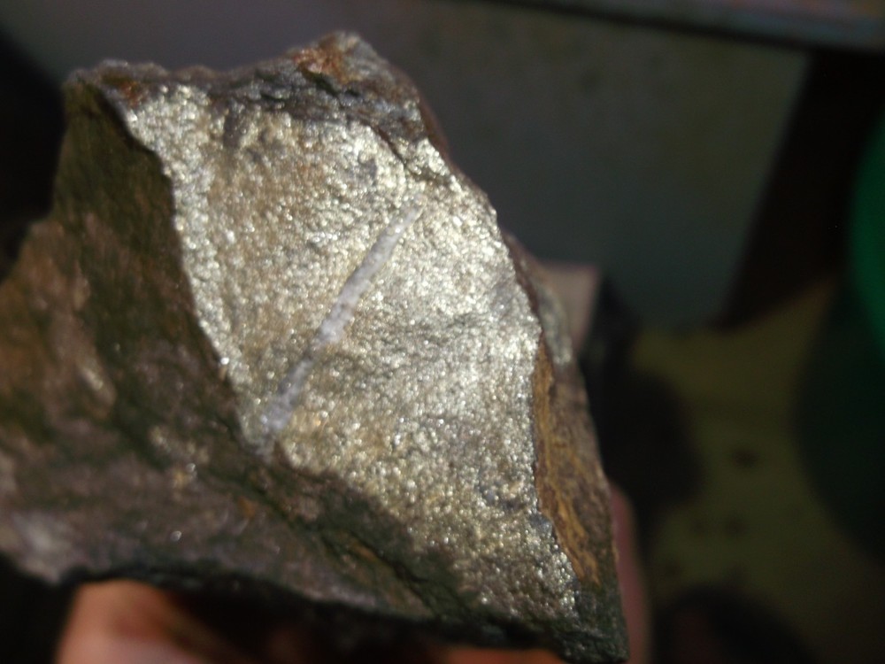 Gold, silver, copper, 910 grams samples ,ore high grade .