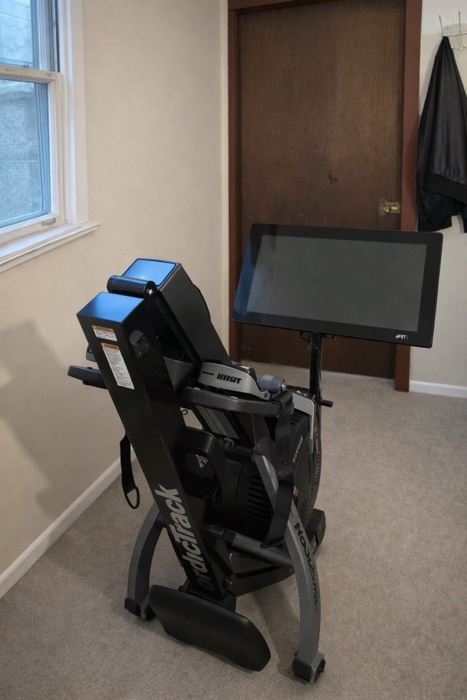 NordicTrack RW900 Rowing Machine - Black MINT CONDITION!!