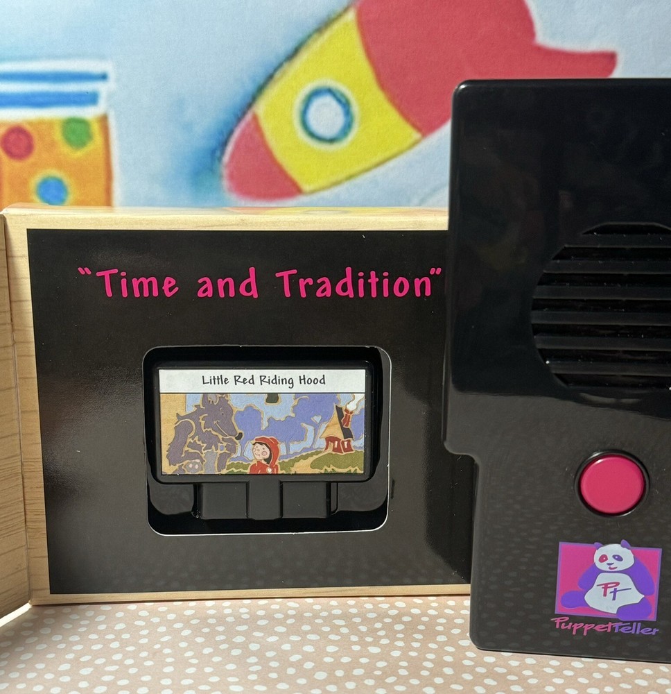 Puppet Teller Story 4 Cartridges+Reader Works!Excellent Condition
