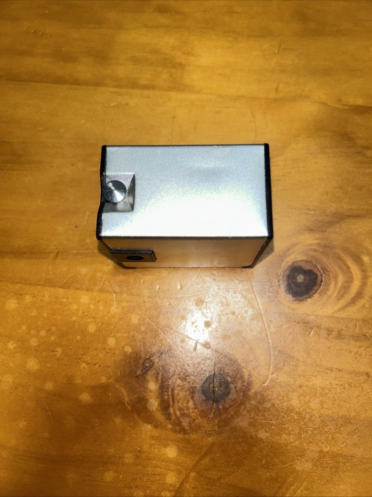 VINTAGE 10135 ROLLEI 16 CAMERA FLASH UNIT ATTACHMENT